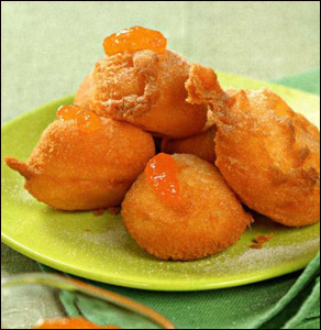 пончики с абрикосами